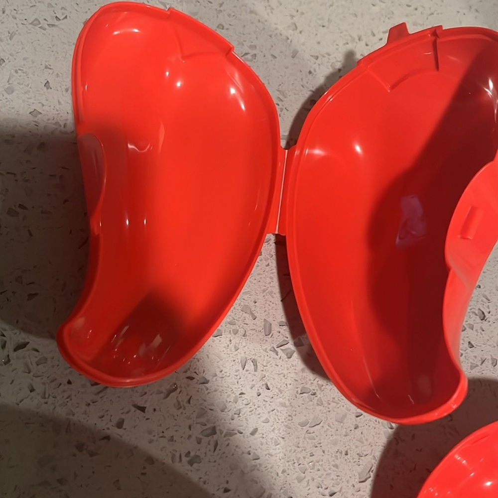 Tupperware containers - Picture 4 of 4